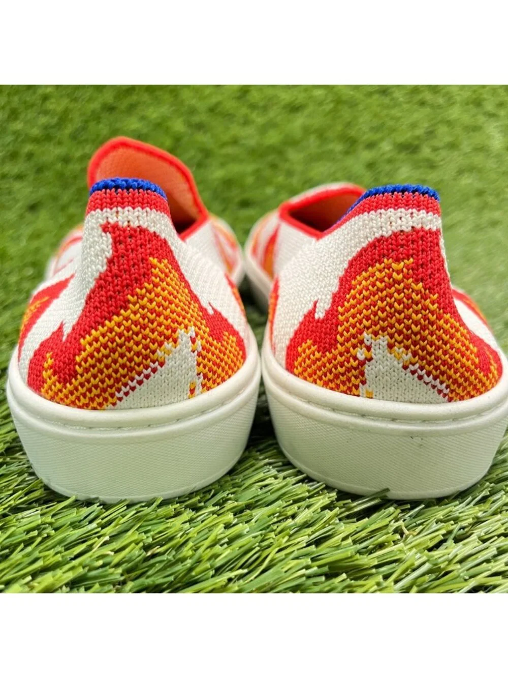 Rothy's The Kids Flame Fire Boys Size 2Y White Red Casual Slip On Flats Shoes